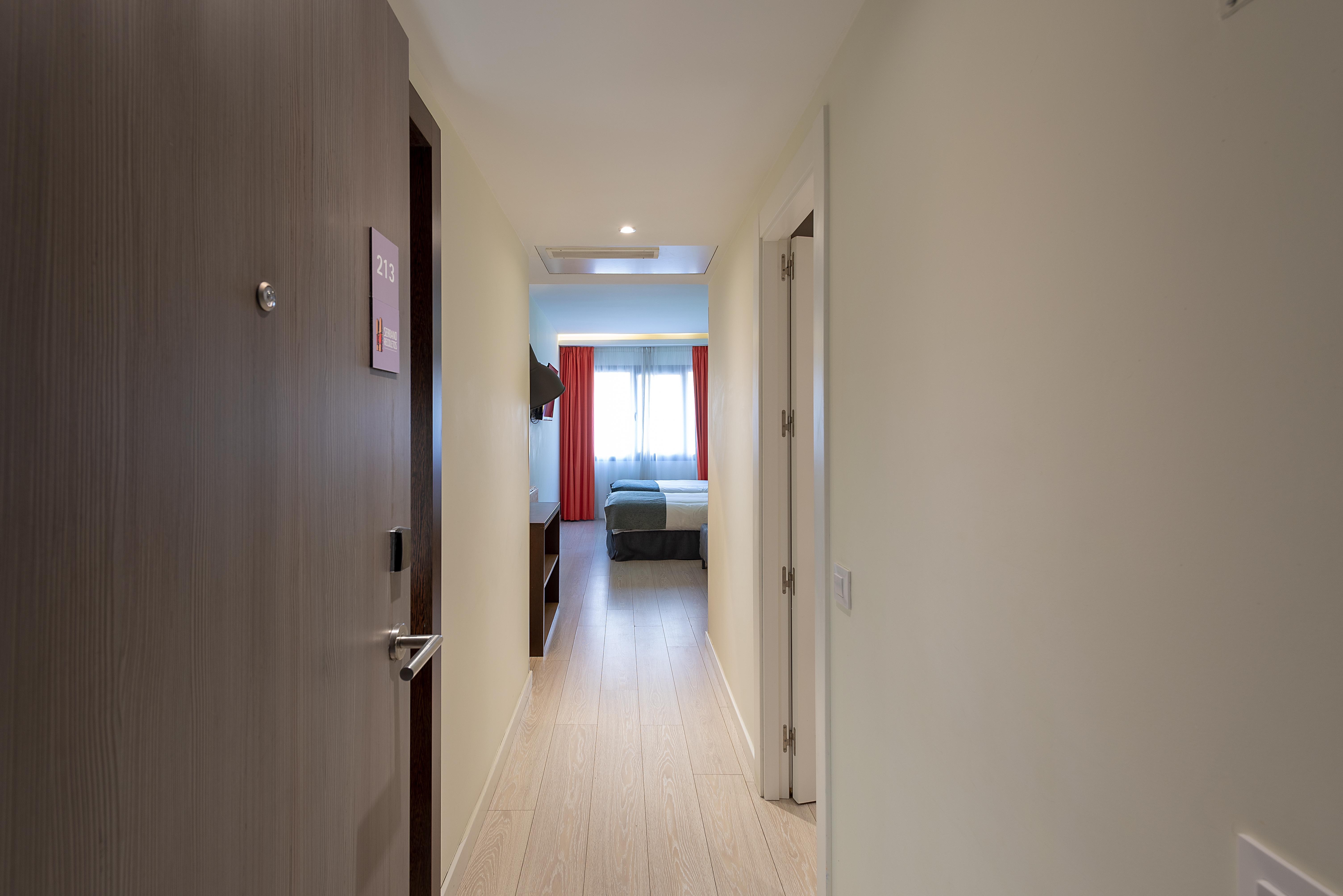 Apartamentos Recoletos Madrid Dış mekan fotoğraf
