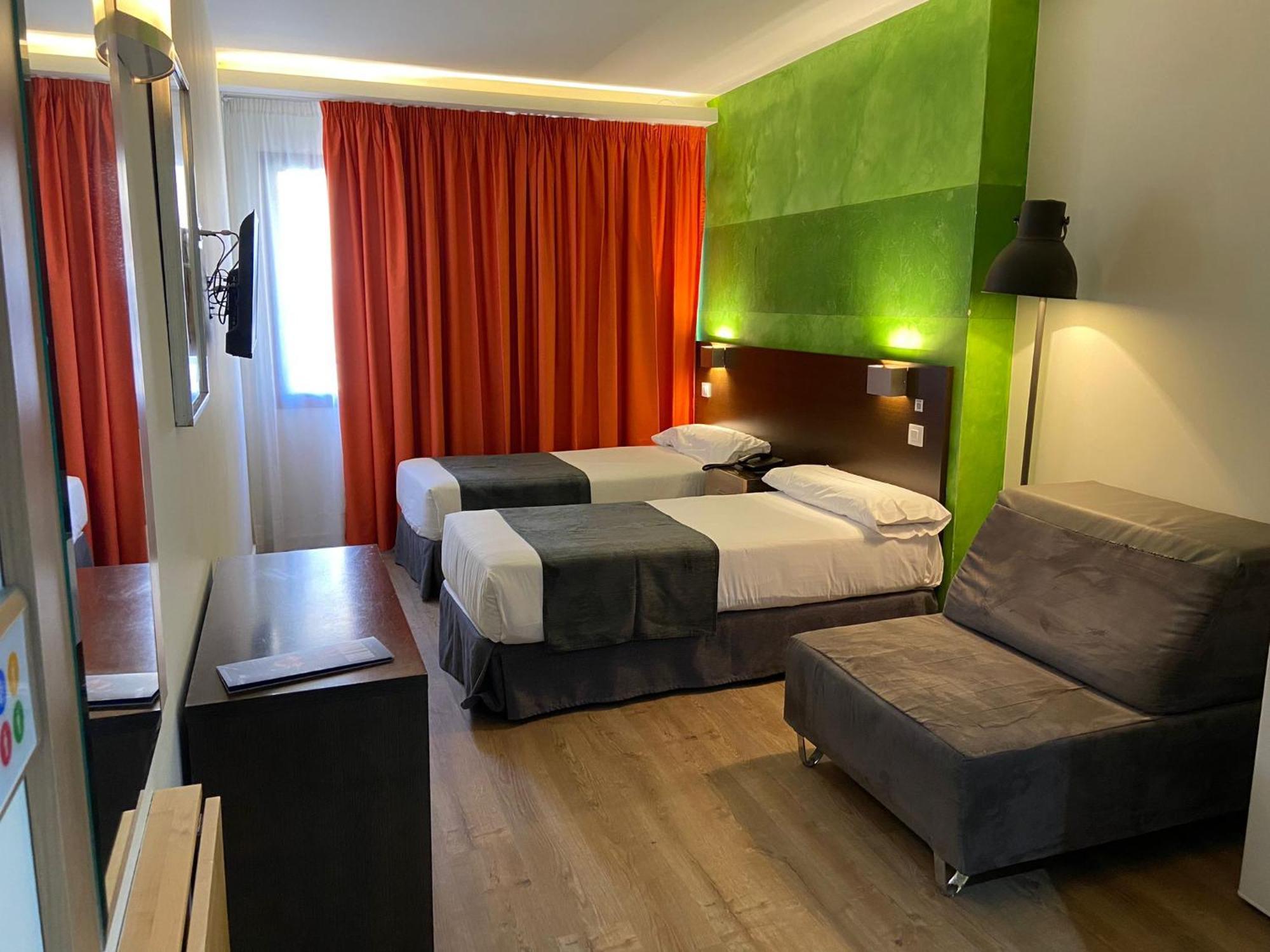 Apartamentos Recoletos Madrid Dış mekan fotoğraf