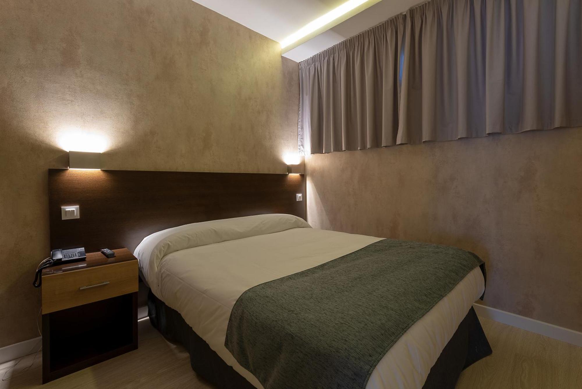 Apartamentos Recoletos Madrid Oda fotoğraf