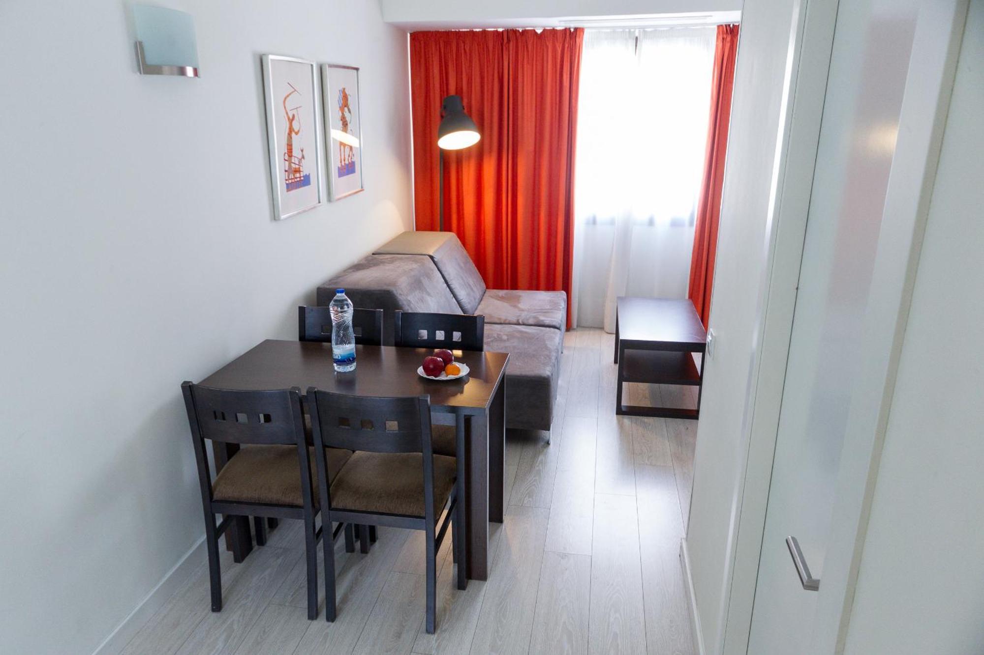 Apartamentos Recoletos Madrid Dış mekan fotoğraf